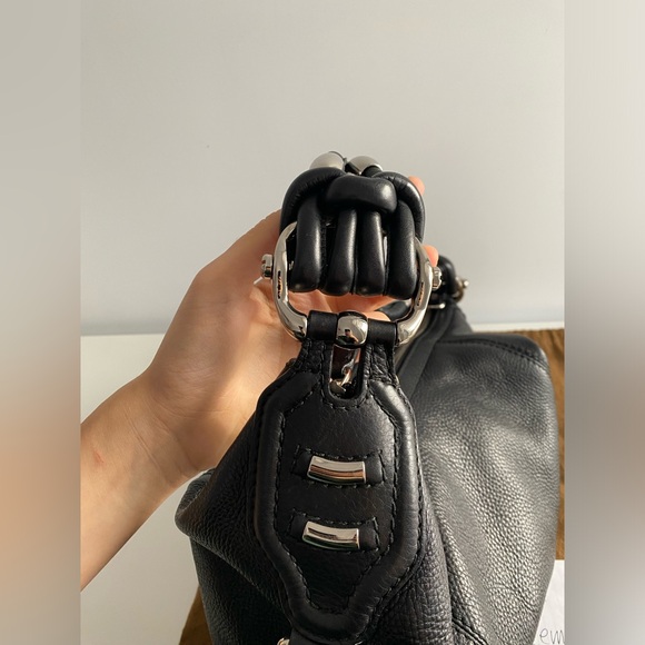 SOLD ๐ Gucci Hobo Bag Black Grainy Leather Silver Hardware Bamboo - Picture 7 of 13